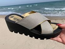Шлепанцы Malibu W777 white-gold в магазине Фонтан Обуви